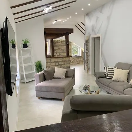 아파트 Kartal Centar