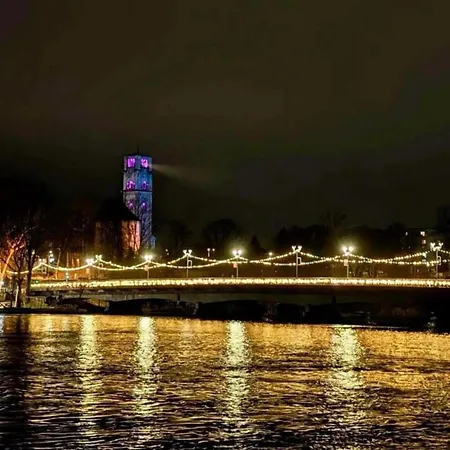 Kartal Centar * Bihać