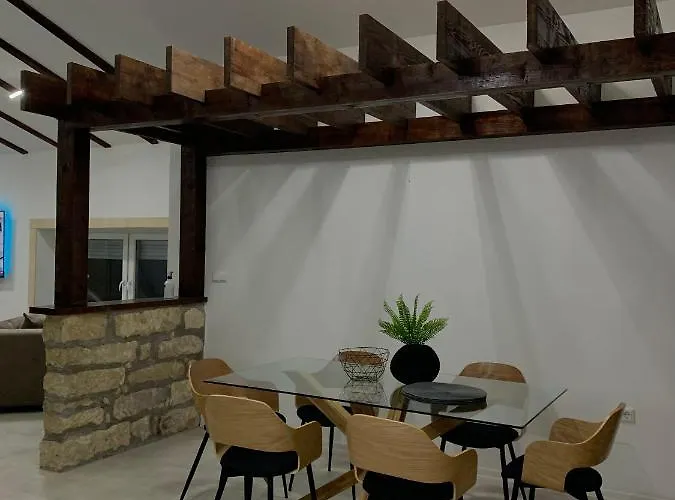 Kartal Centar Apartamento Bihać