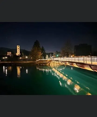 Kartal Centar * Bihać